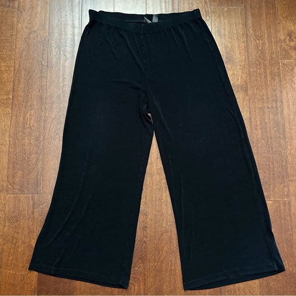 Chico’s Travelers Black Wide-Leg Pants Bundle Set of Two, Size 1 & 2 (8 & 12) - Picture 2 of 10